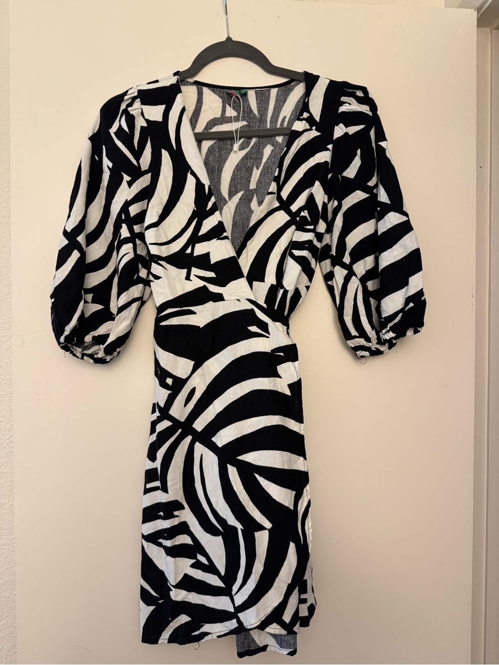 Farm Rio Black & White linen Wrap Dress with Puff Sleeves